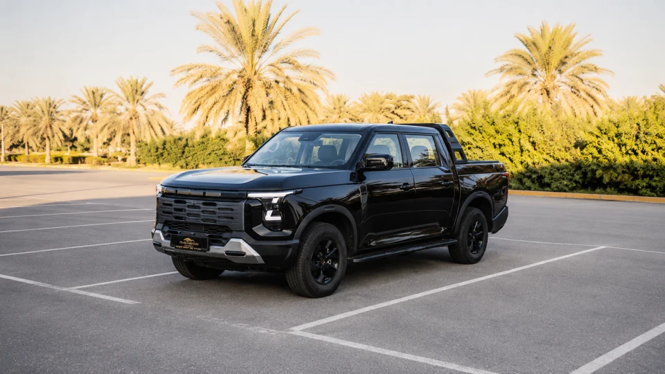 دونغ فينغ Z9 2025 – أسود 2025 دبي 2000 للسيارات