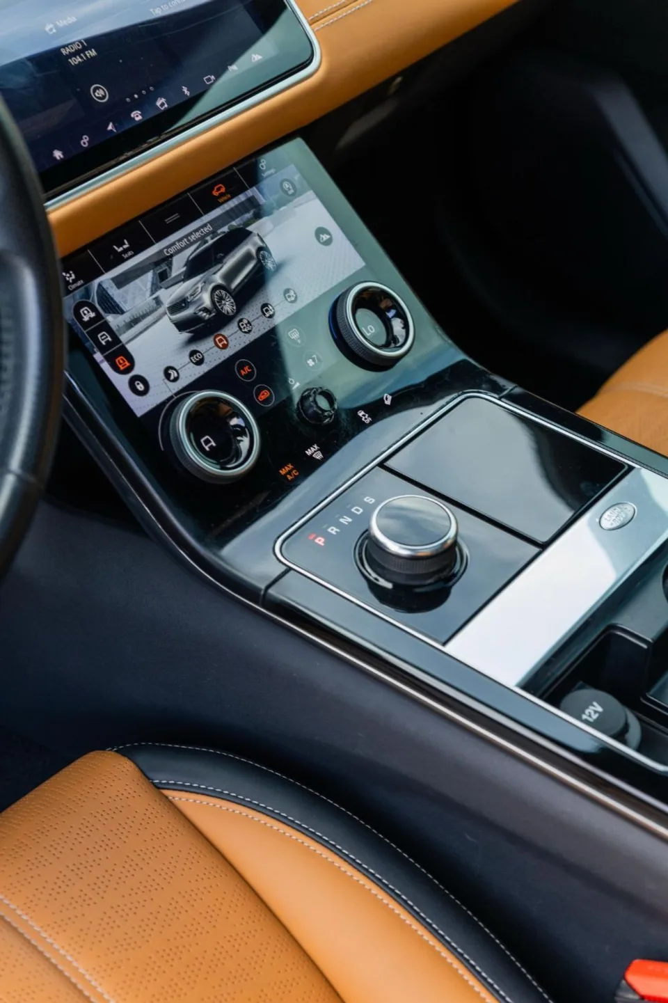 Land Rover Range Rover Velar 2018 – Black 2018 Dubai 2000 Cars
