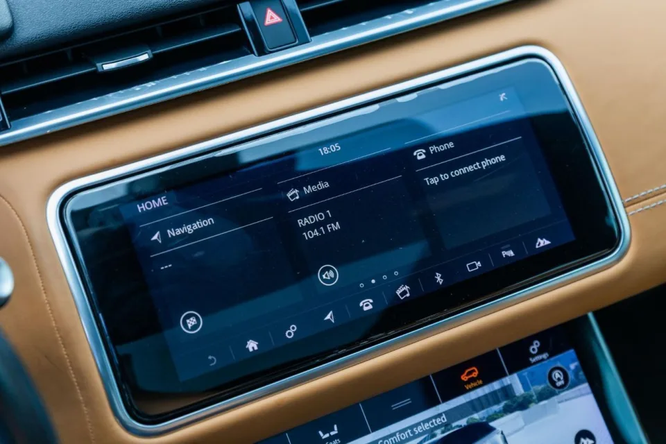 Land Rover Range Rover Velar 2018 – Black 2018 Dubai 2000 Cars