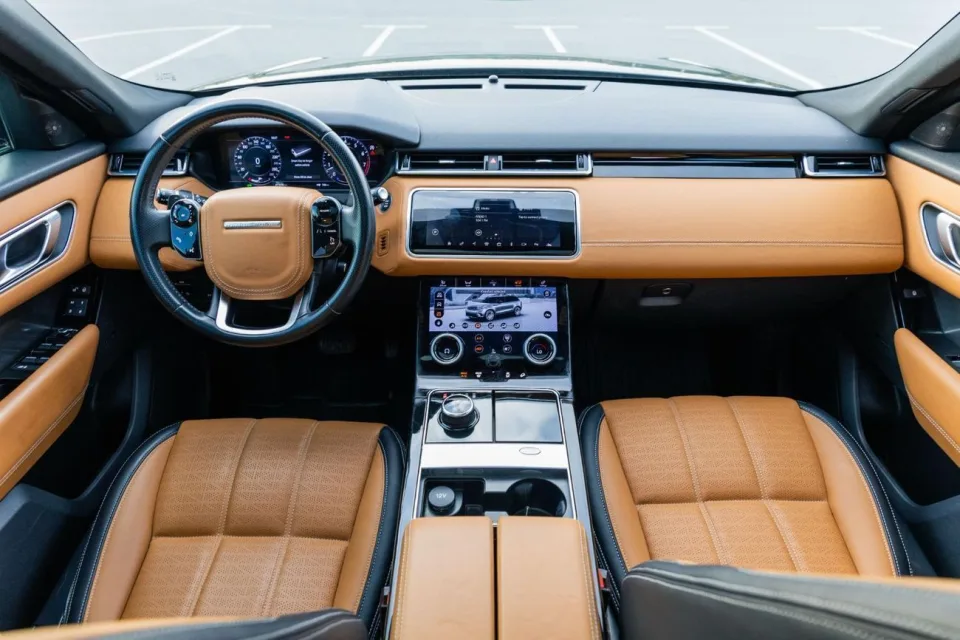 Land Rover Range Rover Velar 2018 – Black 2018 Dubai 2000 Cars